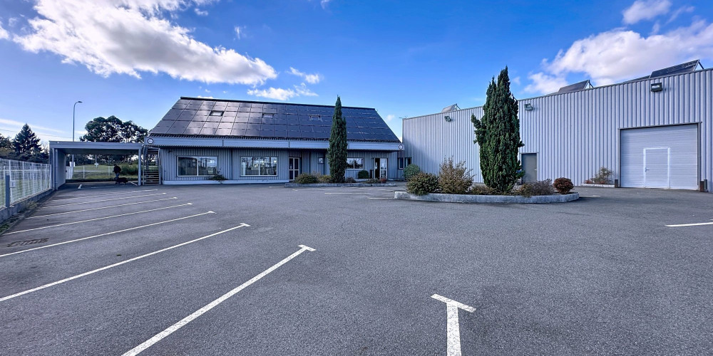 local commercial à SERRES CASTET (64121)